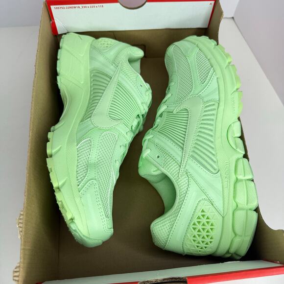 Nike Zoom Vomero 5 Vapor Green Size 9.5 Men - Picture 7 of 8